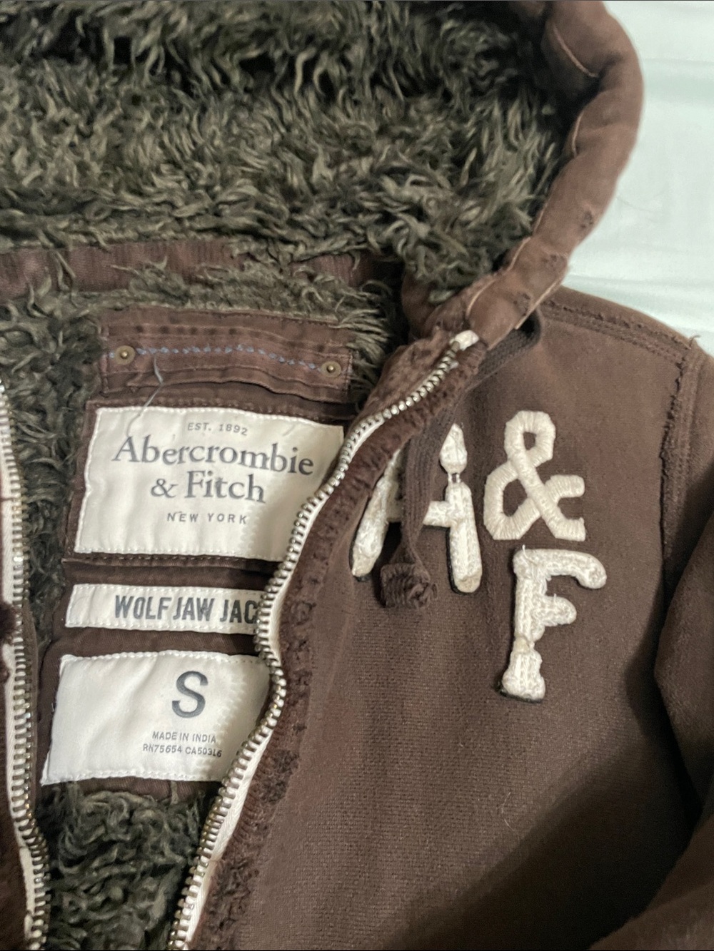 RARE! Abercrombie & Fitch Wolf Jaw Brown Zip-Up Sherpa Hoodie